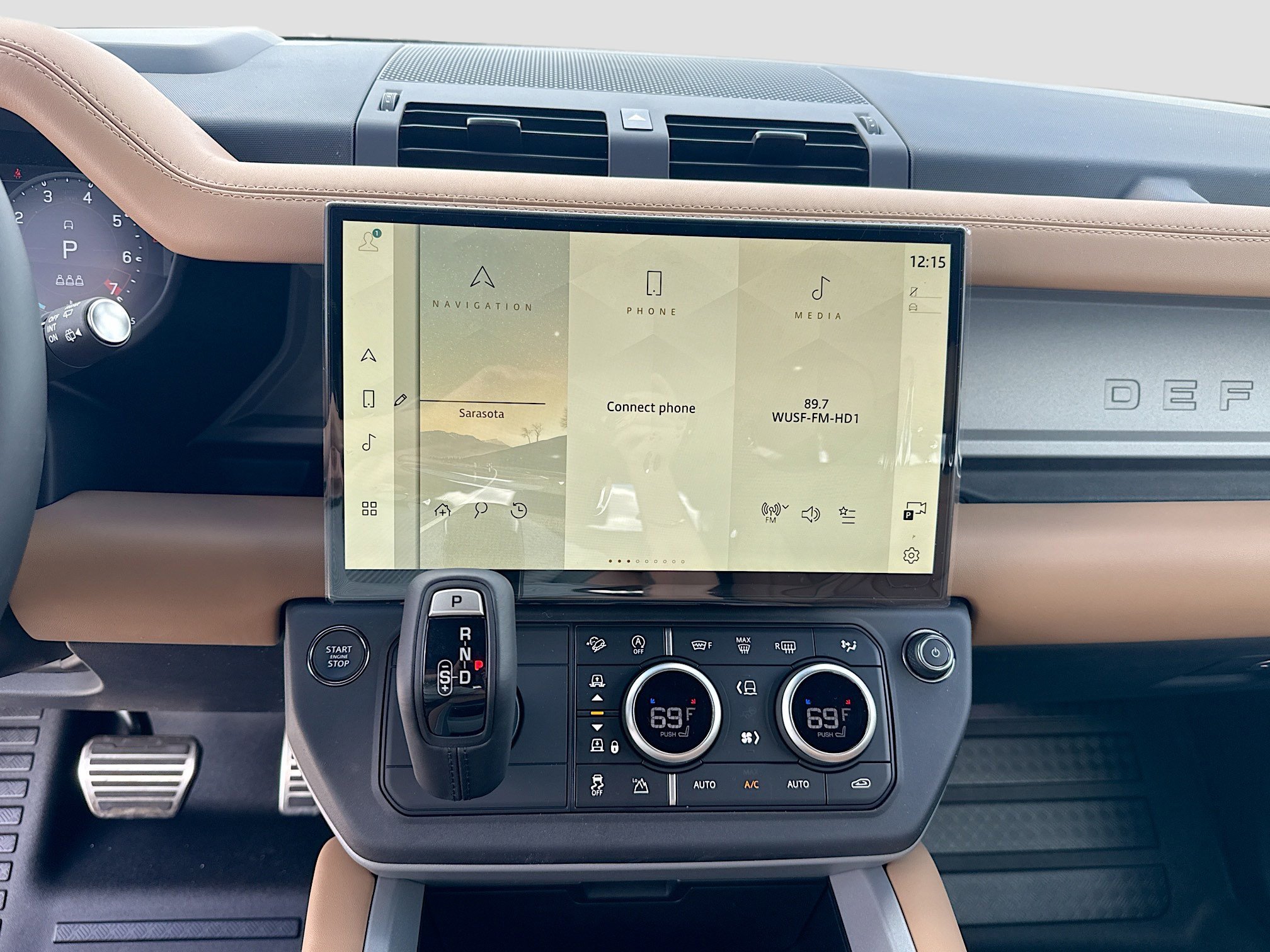 New 2026 Fuji White Land Rover V8 image 33
