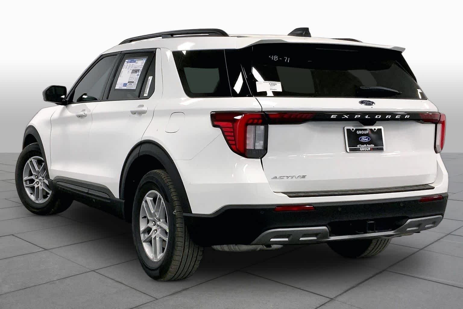 New 2026 Star White Metallic Tri-Coat Ford Active image 11