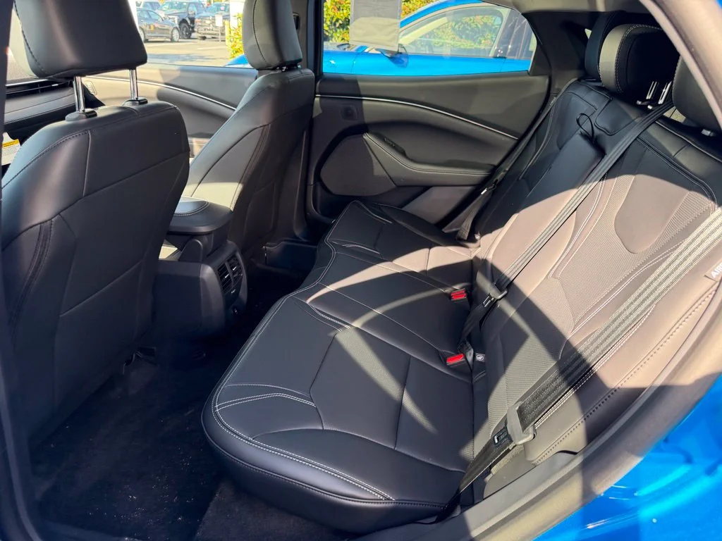 New 2026 Velocity Blue Metallic Ford Premium image 16
