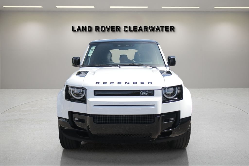 New 2026 Fuji White LAND ROVER X-Dynamic SE image 8