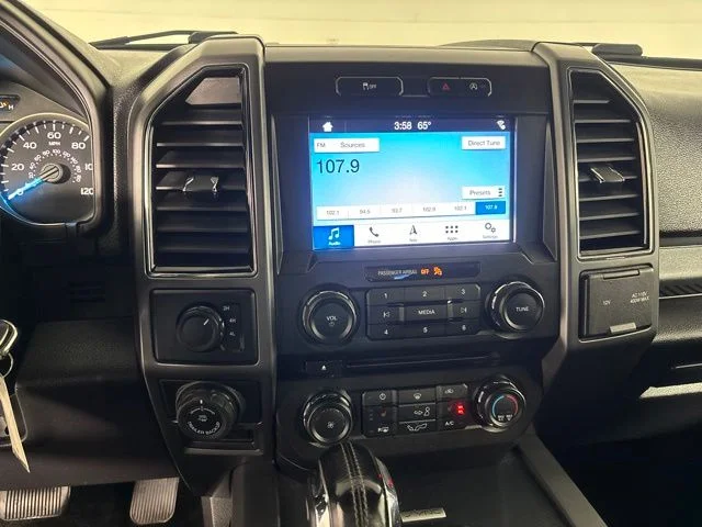 Used 2018 Black Ford XLT image 17