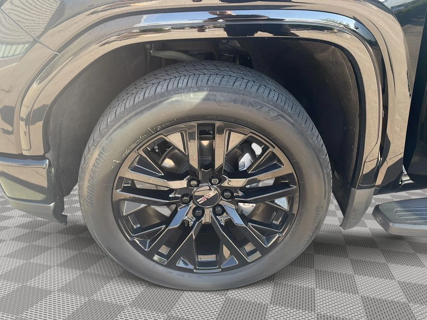 Used 2022 Onyx Black GMC Denali image 23