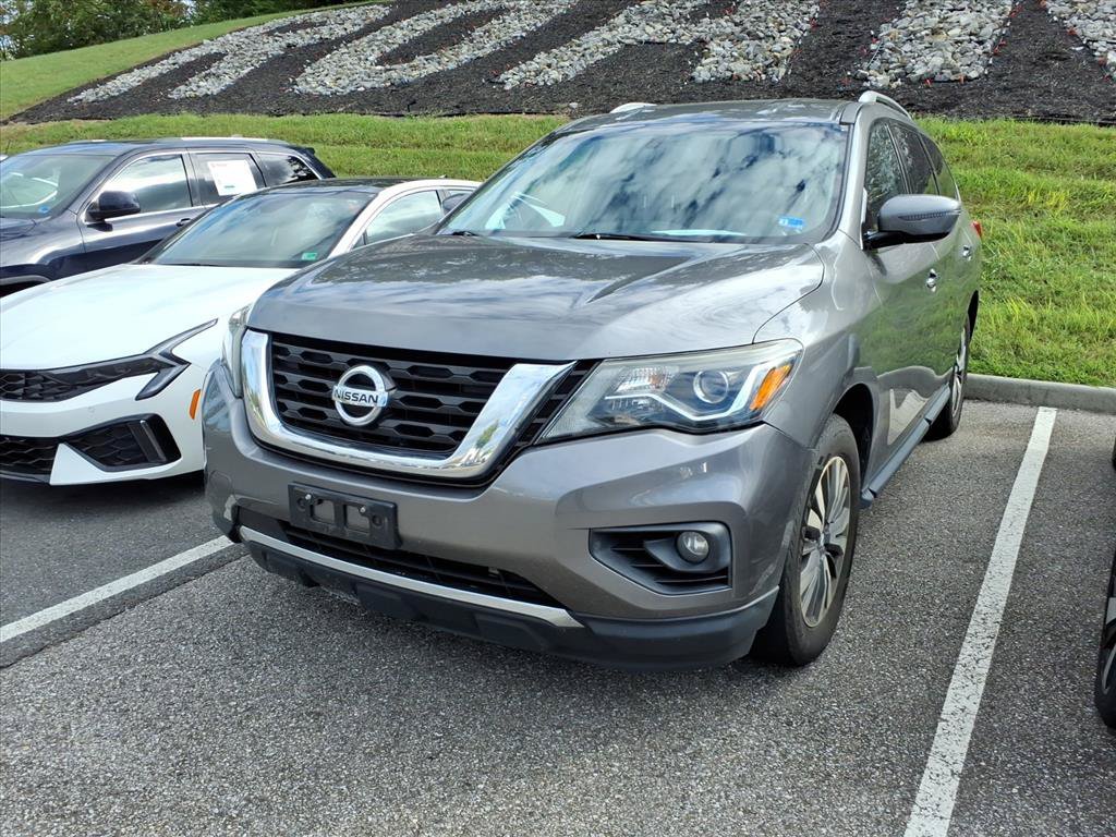 Used 2017 Gray Nissan SV image 7