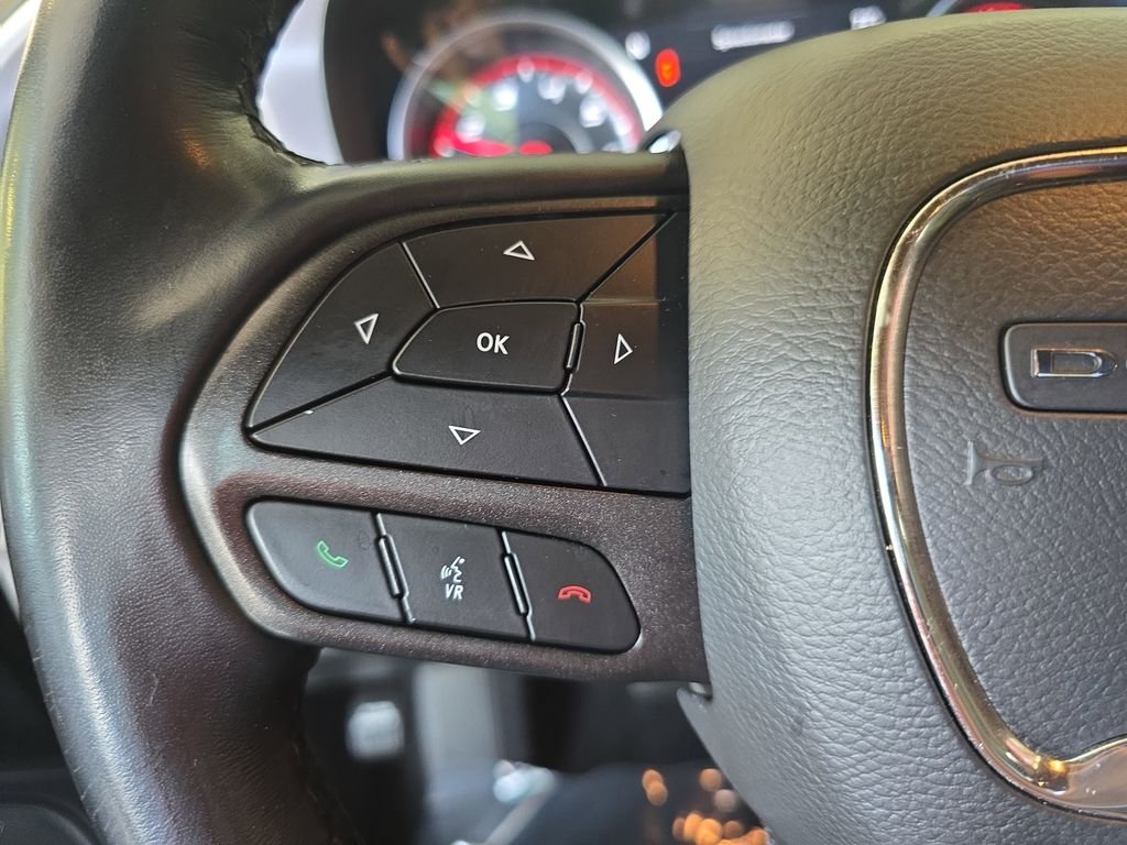 Used 2022 Black Dodge SXT image 20