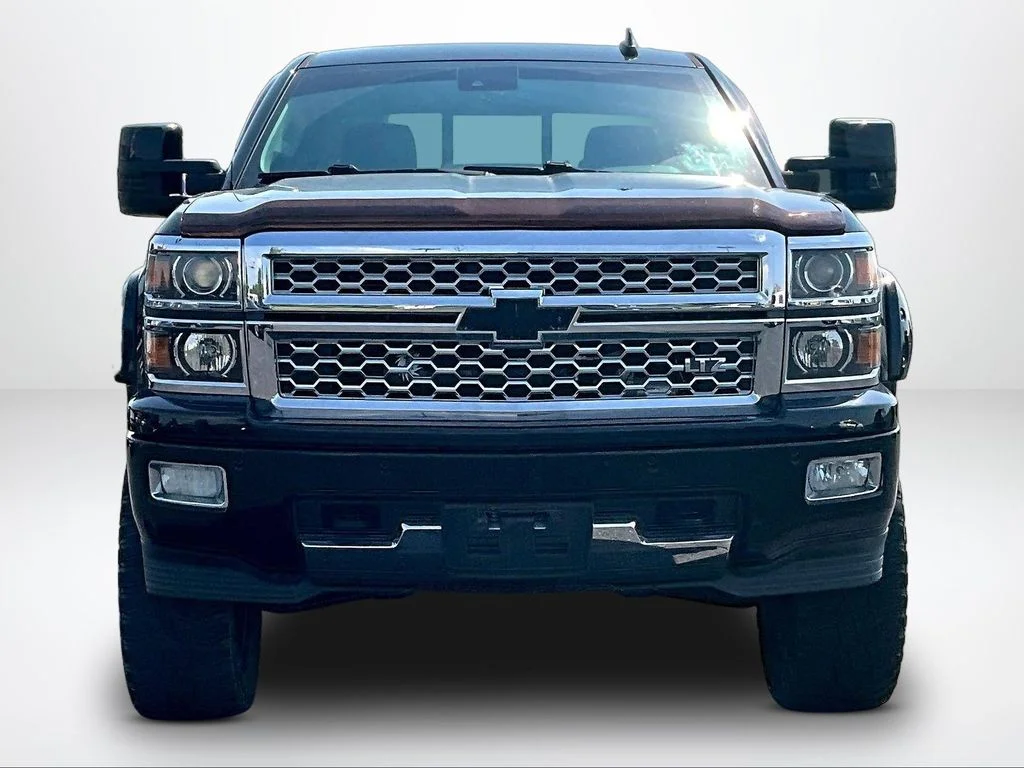 Used 2015 Black Chevrolet LTZ image 3