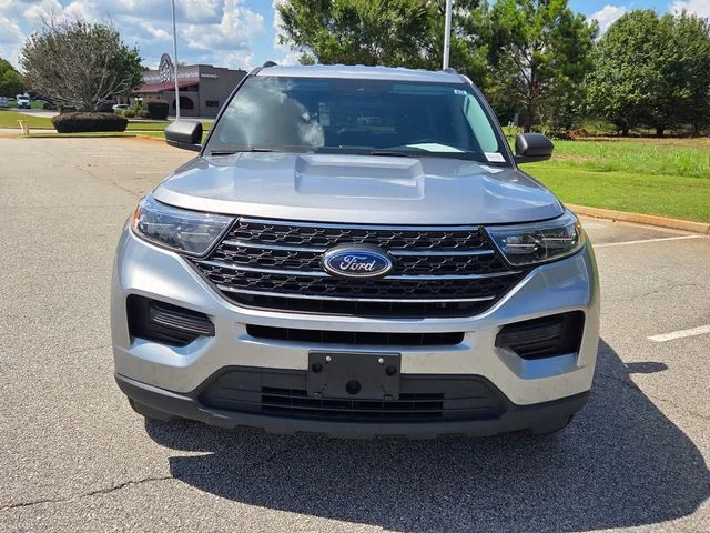 Used 2022 Silver Ford XLT image 2
