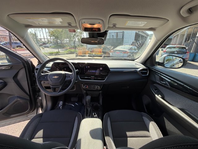 Used 2026 Gray Chevrolet LT image 31