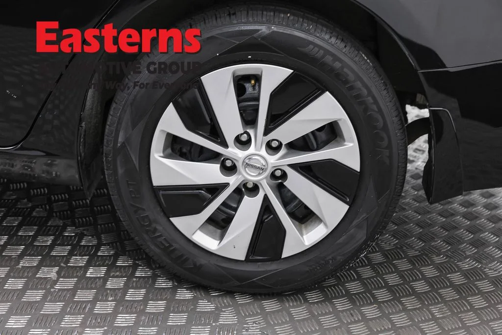 Used 2020 Black Nissan 2.5 S image 32