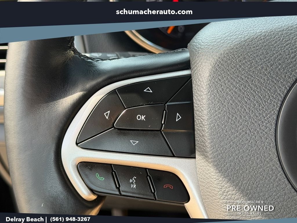 Used 2021 Black Jeep Laredo X image 21