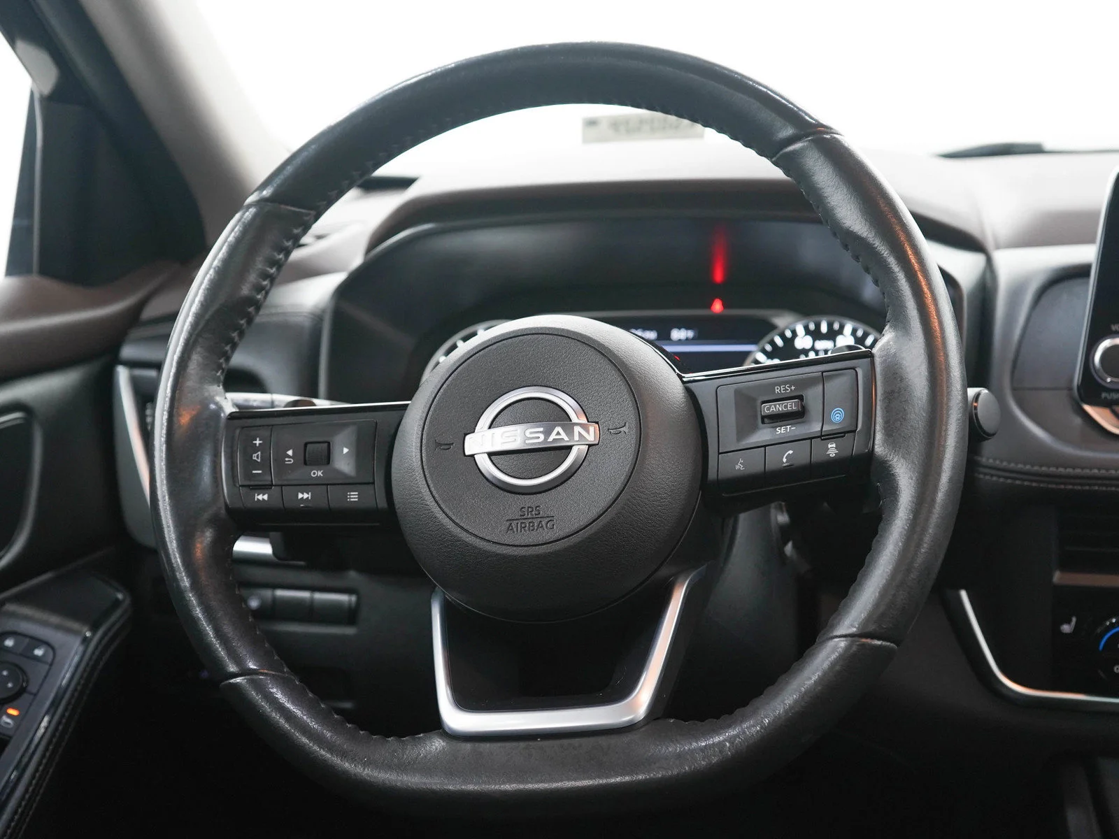 Used 2023 Super Black Nissan SV image 17