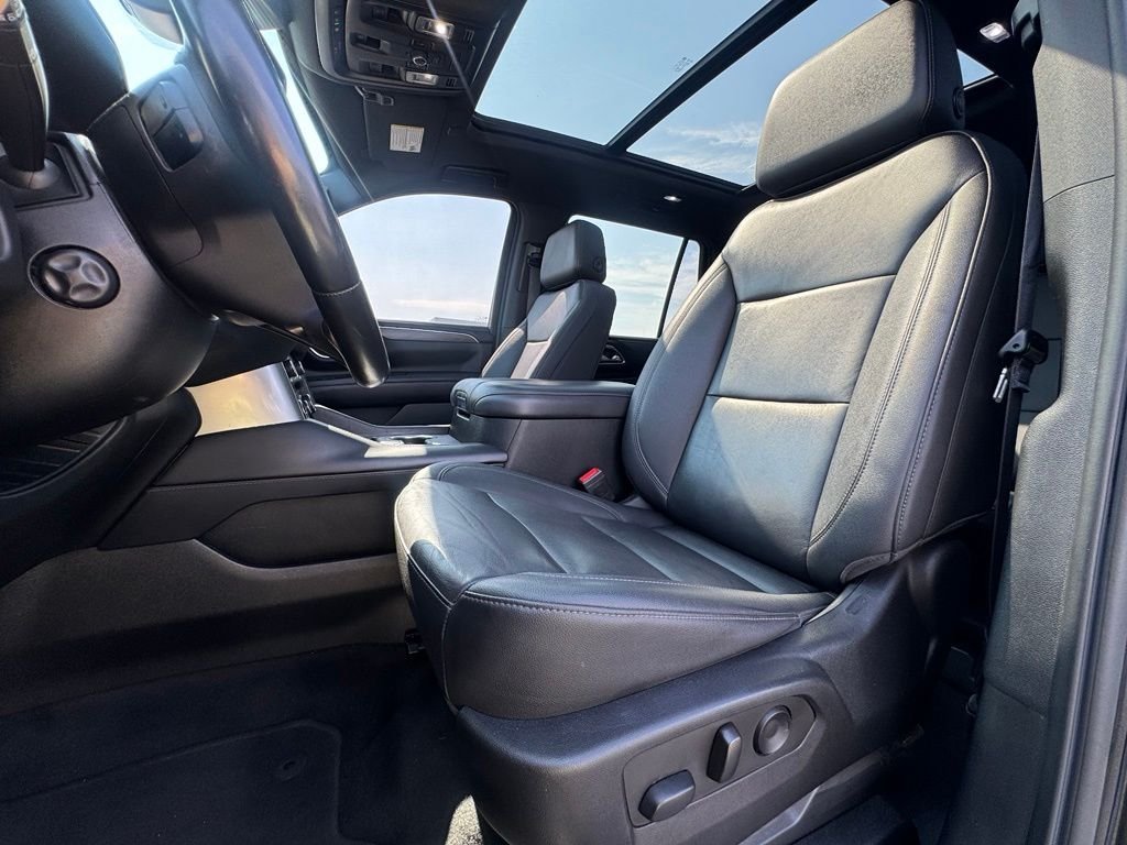 Used 2022 Black Chevrolet LT image 18
