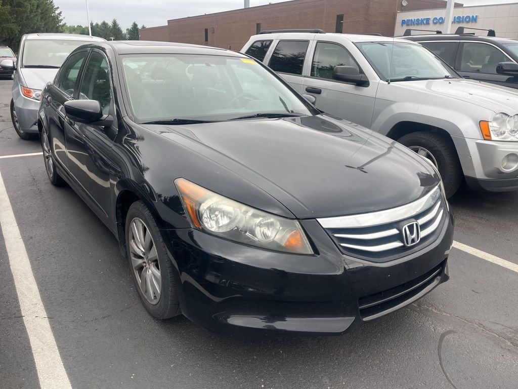 Used 2011 Crystal Black Pearl Honda EX image 5