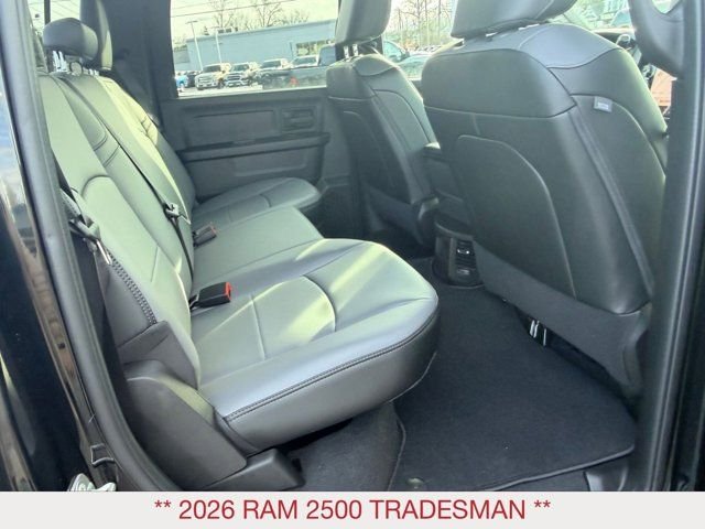 New 2026 Diamond Black Crystal Pearl-Coat Exterior Paint RAM Tradesman image 13