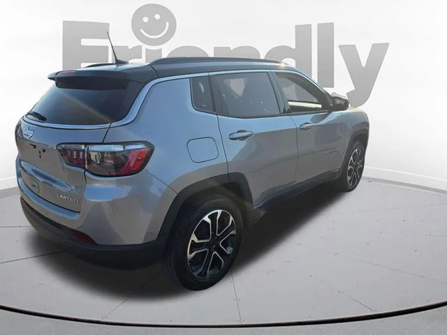 Used 2024 Silver Jeep Limited image 5