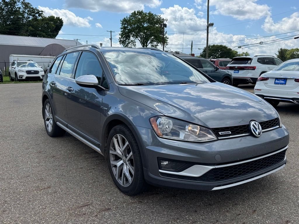 Used 2017 Gray Volkswagen TSI SEL image 4