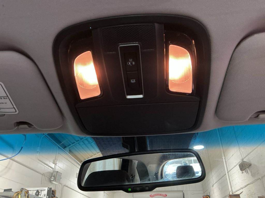 Used 2016 Red Kia LX image 29