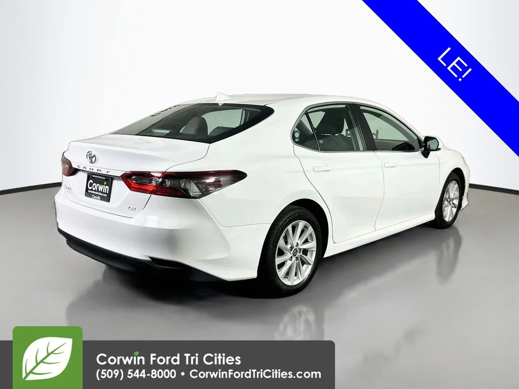 Used 2024 Wind Chill Pearl Toyota LE image 15