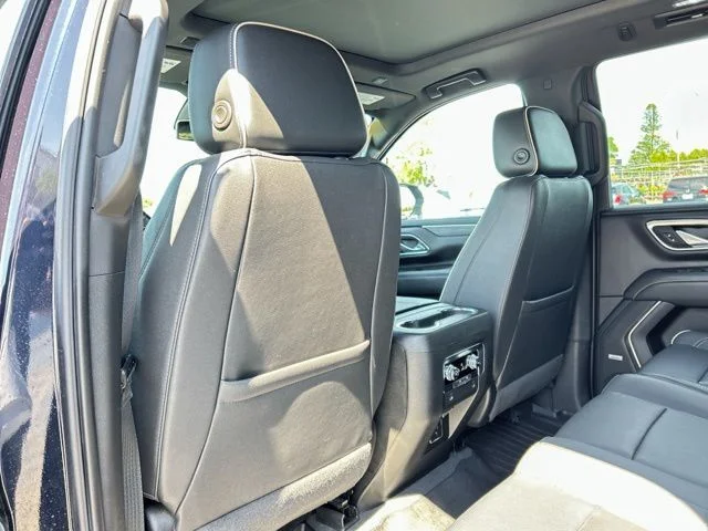 Used 2023 Blue GMC SLT image 18