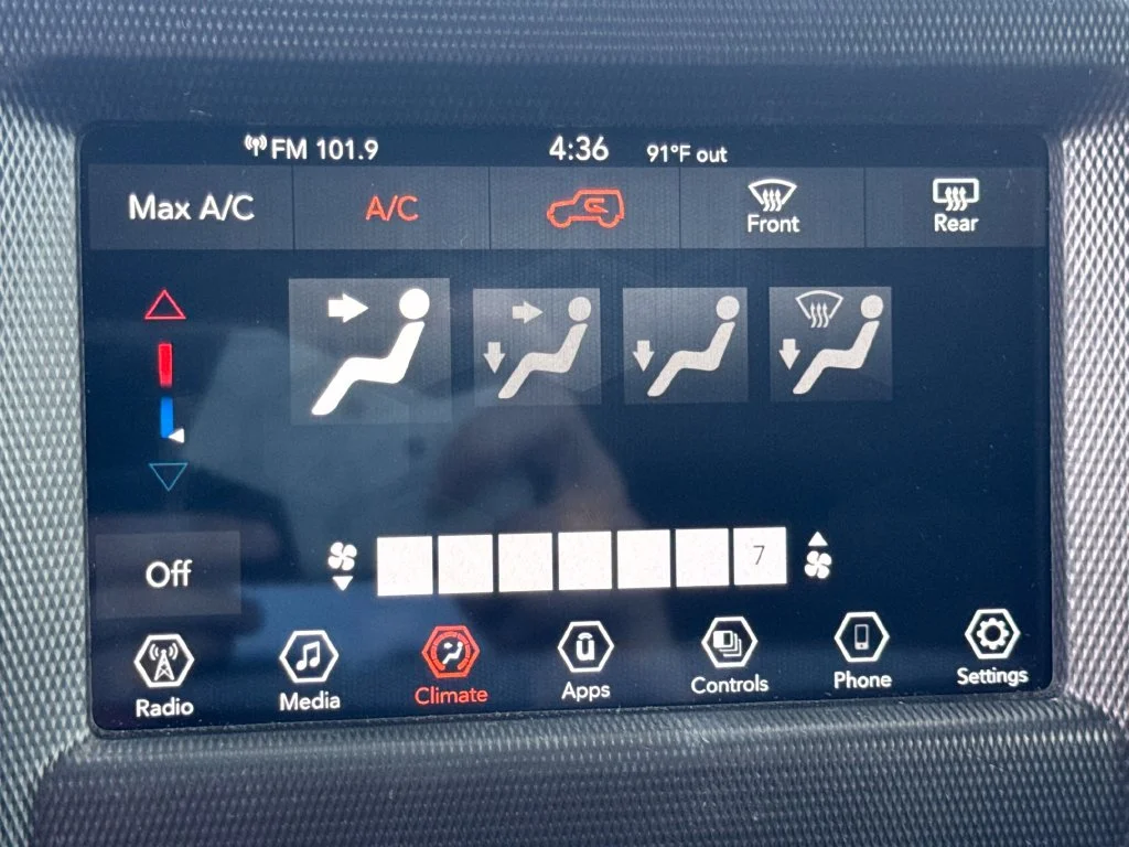 Used 2023 White Jeep Sport image 38