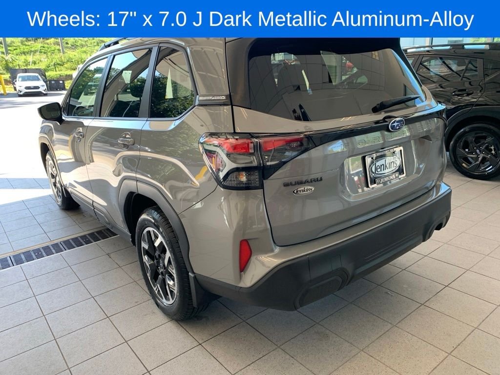2025 Subaru Forester Premium - Photo 13