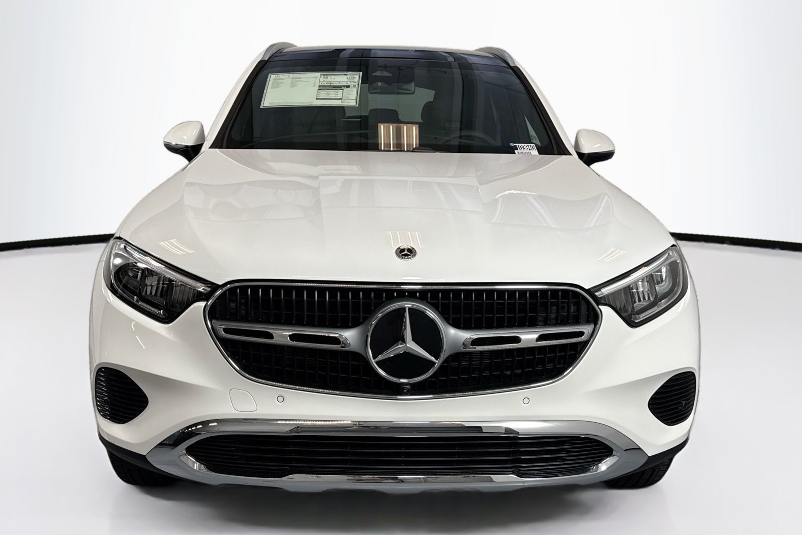 New 2026 Polar White Mercedes-Benz GLC 300 image 2