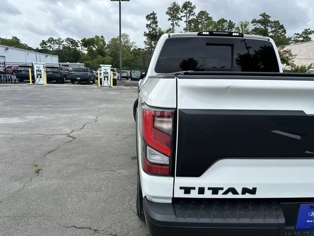 Used 2023 White Nissan PRO-4X image 24