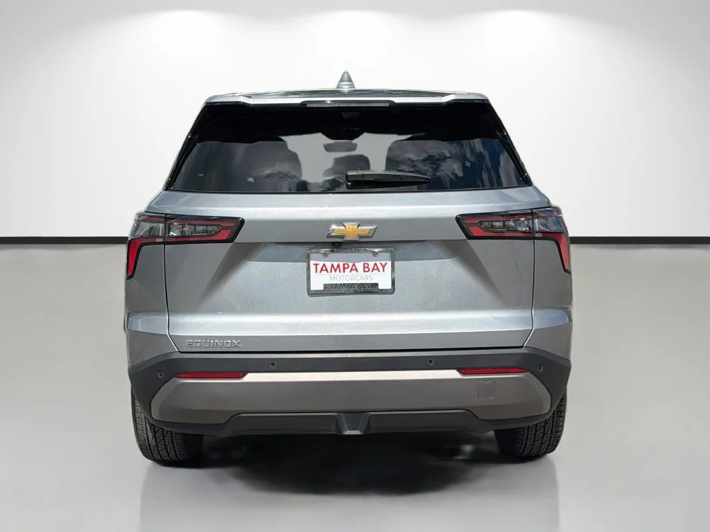 Used 2025 Gray Chevrolet LT image 4