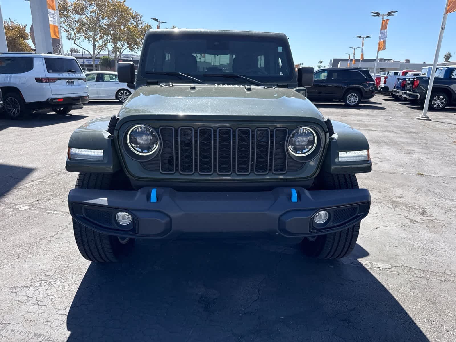 Used 2024 Sarge Green Clearcoat Jeep Sport S image 4
