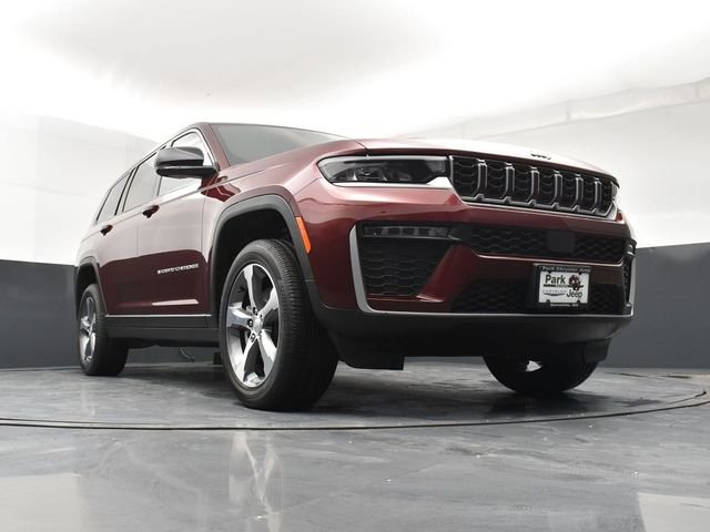 New 2026 Velvet Red Pearl-Coat Exterior Paint Jeep Limited image 19
