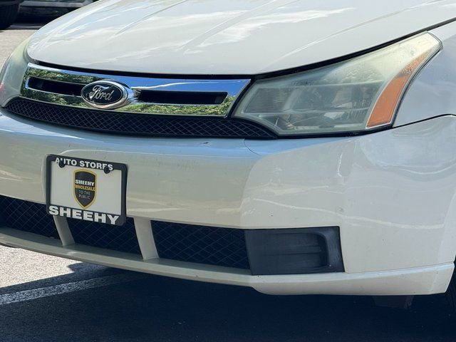 Used 2011 White Ford SE image 20