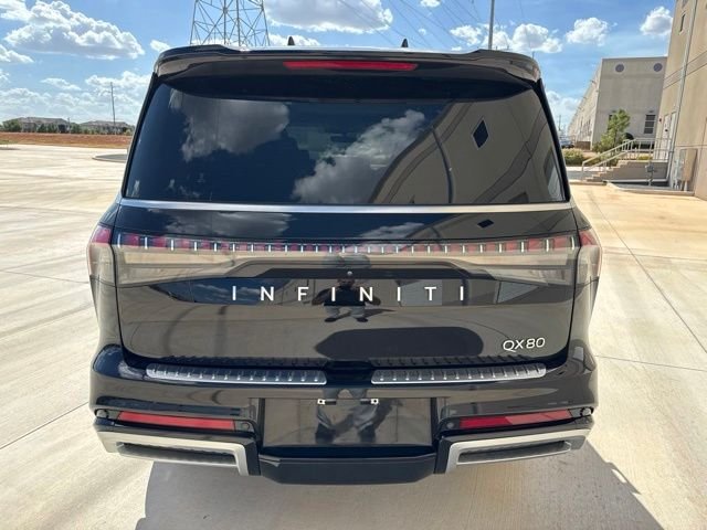 Used 2025 Black INFINITI LUXE image 6
