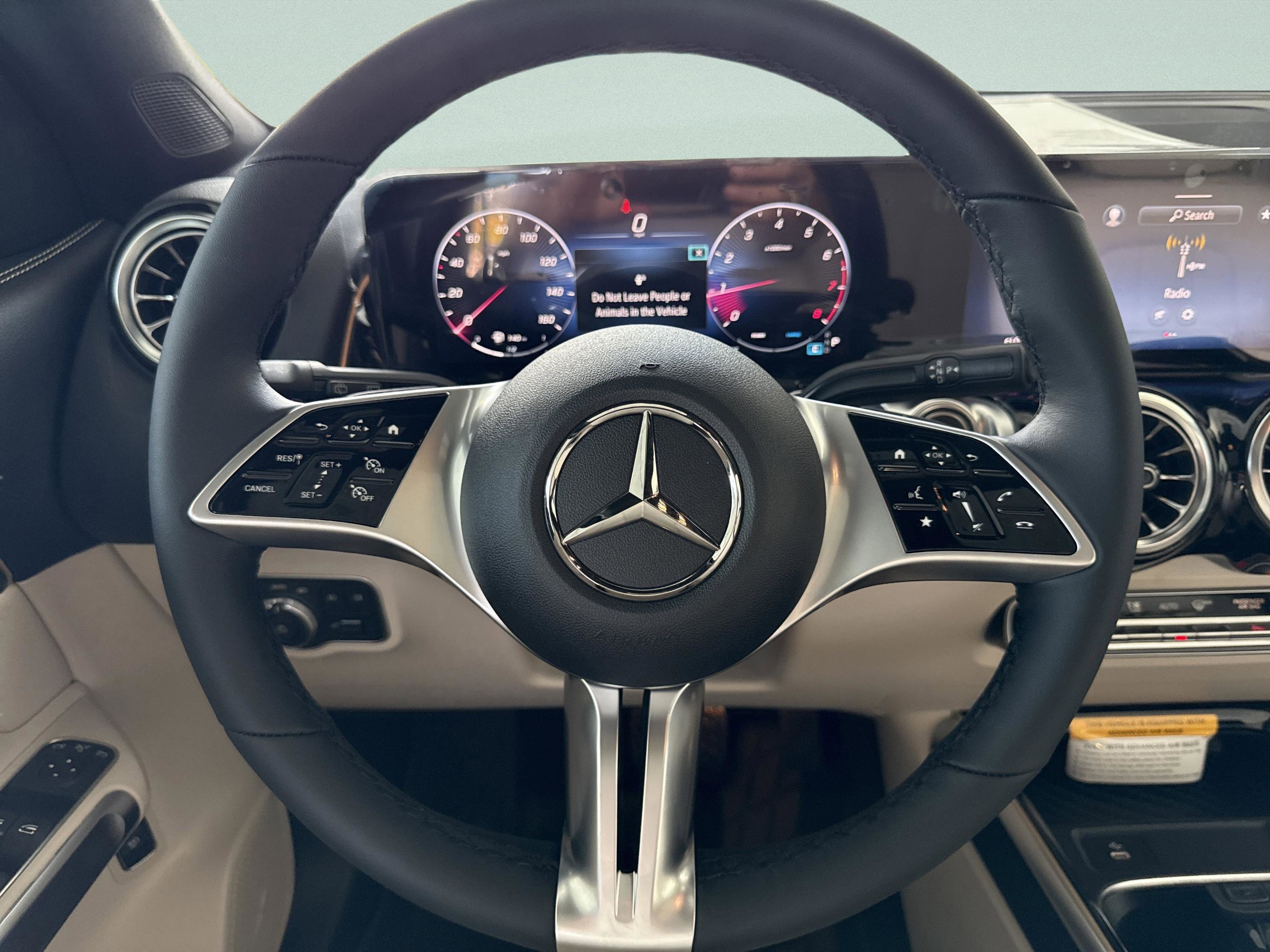 New 2026 Night Black Mercedes-Benz GLB 250 image 33