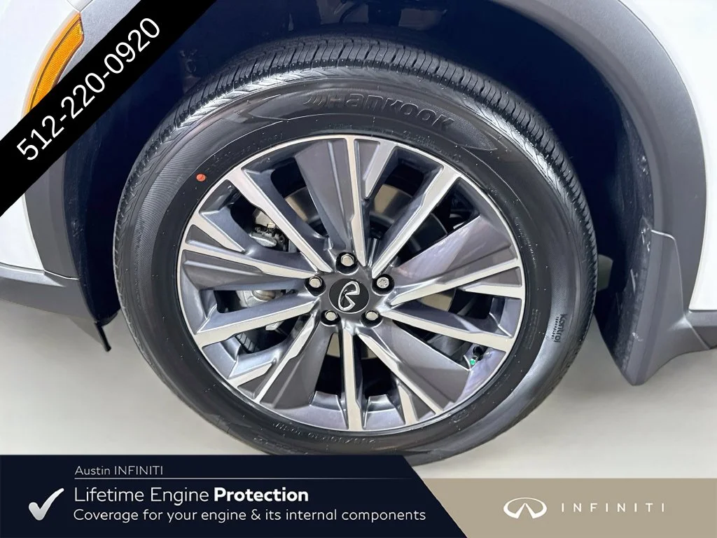 New 2027 White INFINITI LUXE image 43