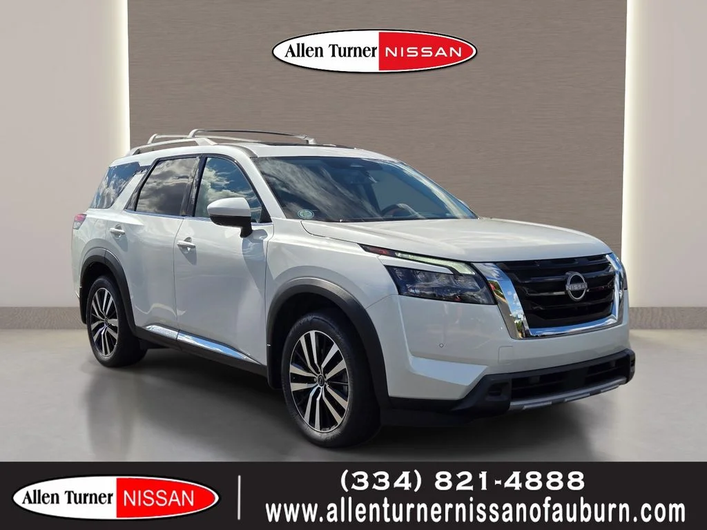 Used 2025 White Nissan Platinum image 1