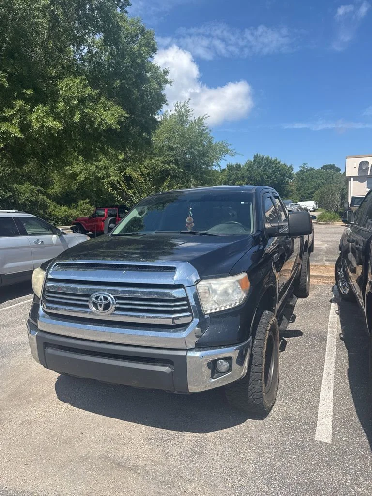 Used 2017 Black Toyota SR5 image 1