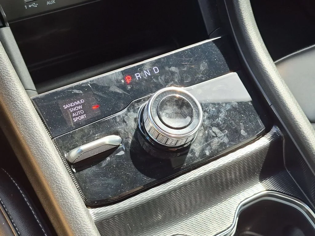 Used 2025 Silver Jeep Limited image 18