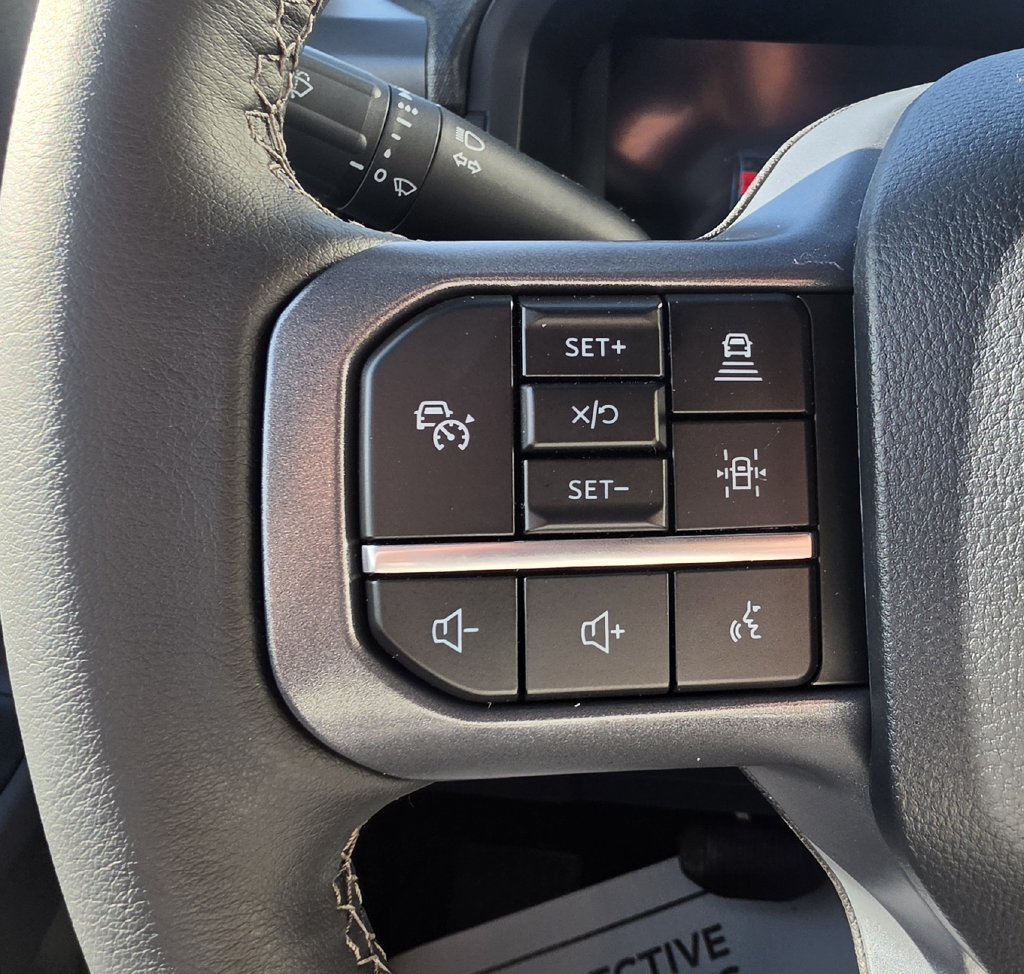 New 2026 Carbonized Gray Metallic Ford XLT image 17