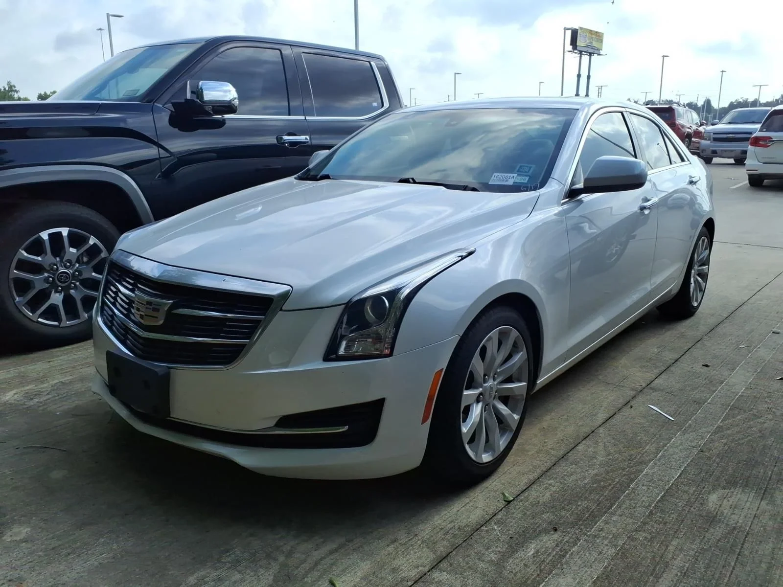 Used 2018 White Cadillac 2.0L Turbo image 4