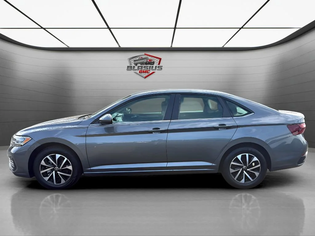 Used 2024 Volkswagen Jetta S with VIN 3VW5M7BU9RM073037 for sale in Branford, CT
