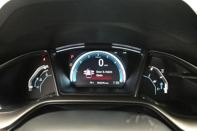 Used 2020  Honda EX image 17