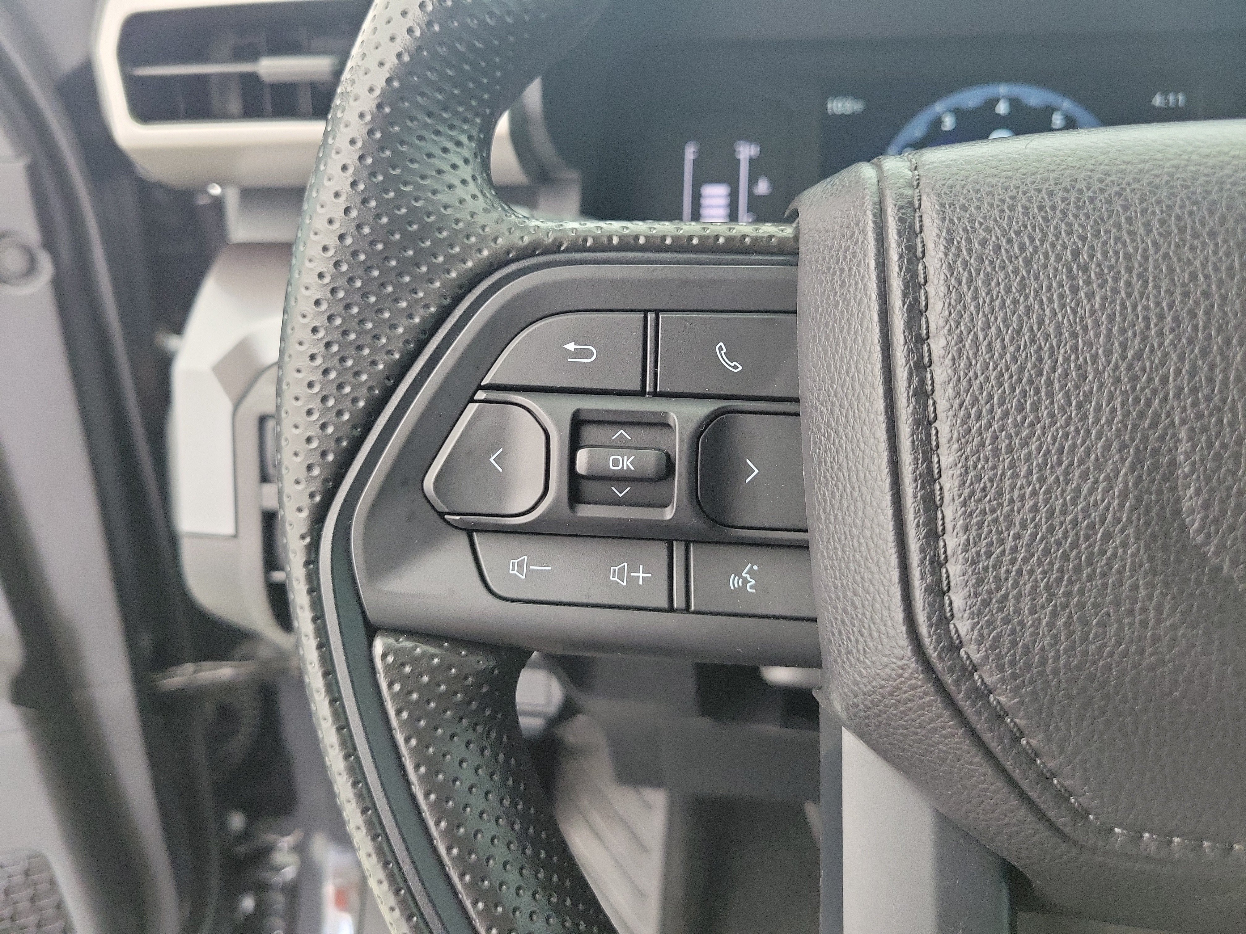 Used 2025 Underground Toyota SR5 image 22