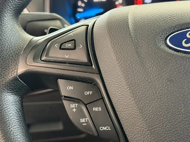 Used 2017 Blue Ford SE image 23