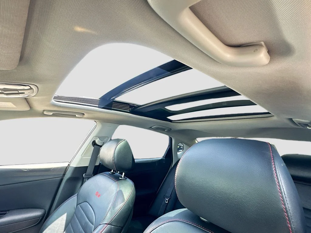 Certified Used 2020 Blue Kia SX image 23