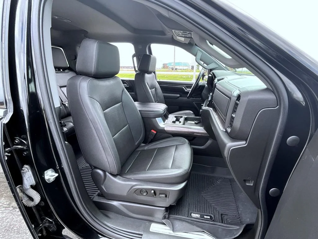 2024 Chevrolet Silverado 3500HD LTZ - Photo 15