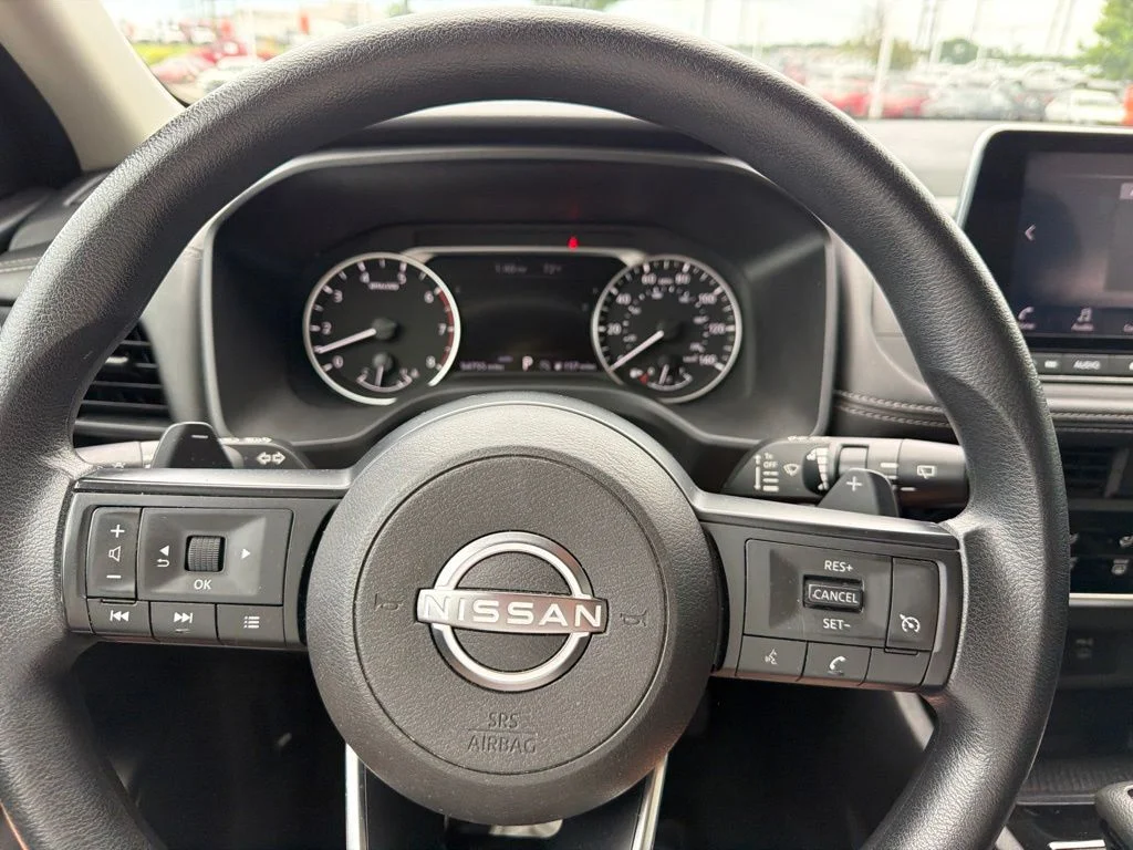 Used 2024 Gray Nissan S image 17