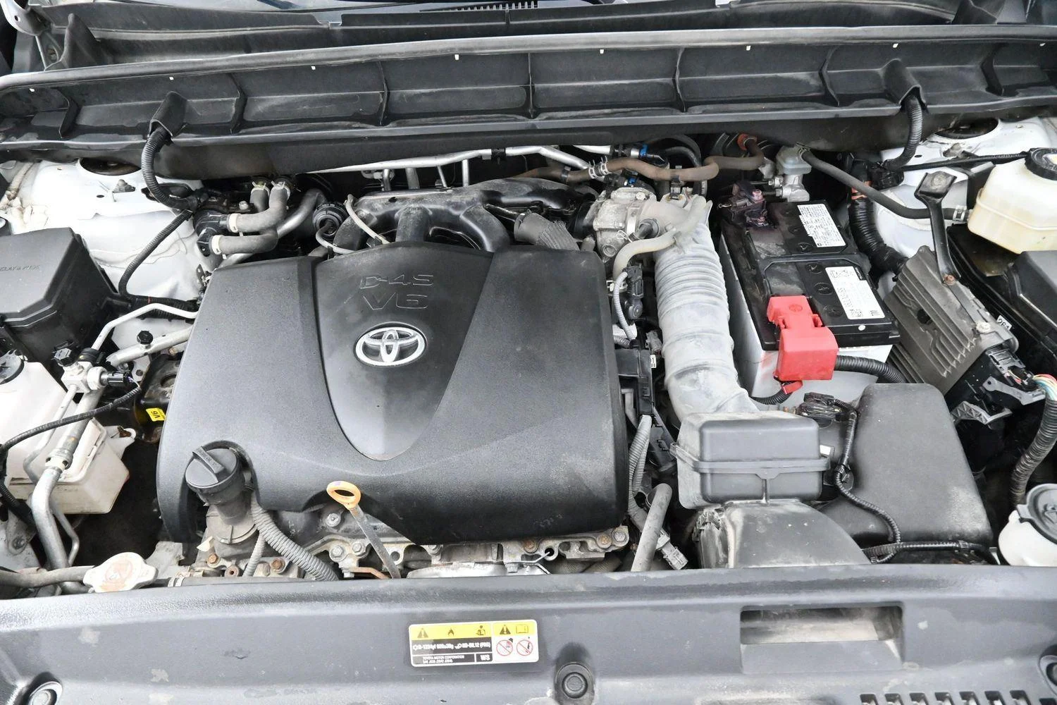 Used 2022 Wind Chill Pearl Toyota XLE image 43