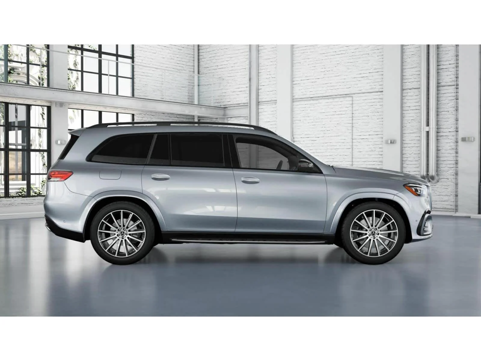 Used 2025 Cirrus Silver Metallic Mercedes-Benz GLS 580 image 2