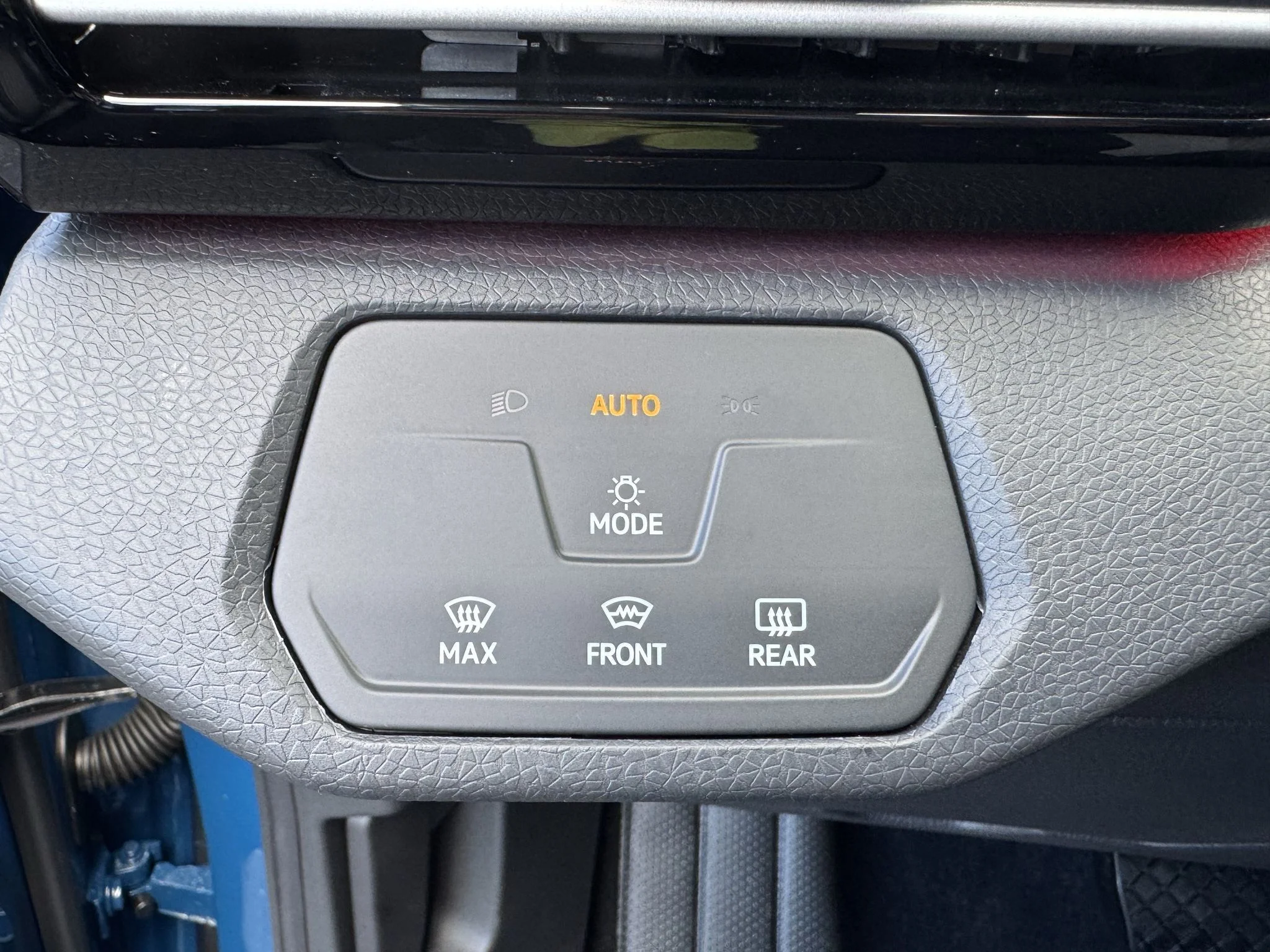 New 2026 Mountain Lake Blue Metallic Volkswagen Pro image 29