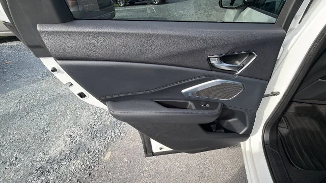 Used 2019  Acura Base image 31