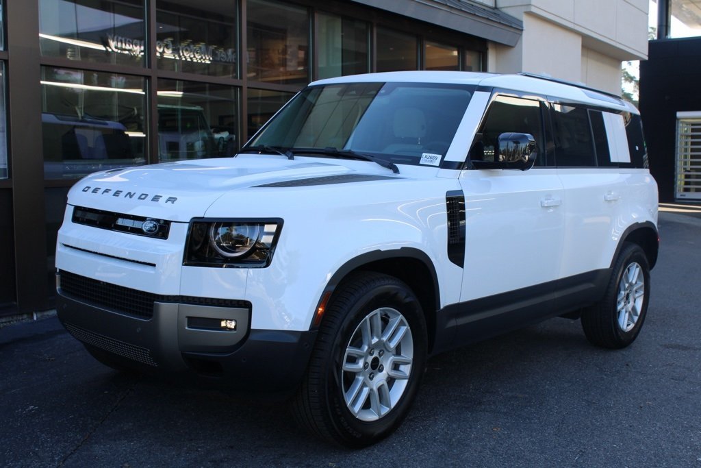 2026 Land Rover Defender 110 S photo 2